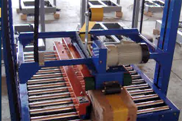 Selladora de Cajas, Automática con Correas Laterales RPE-05