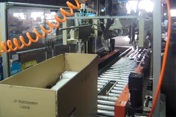 Selladora de Cajas, Automática con Función de Grapado y Doblado de Solapas RPJ-03R